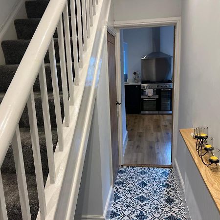 Luxury 2 Bed Apartment Great Location Stoke-on-Trent Esterno foto