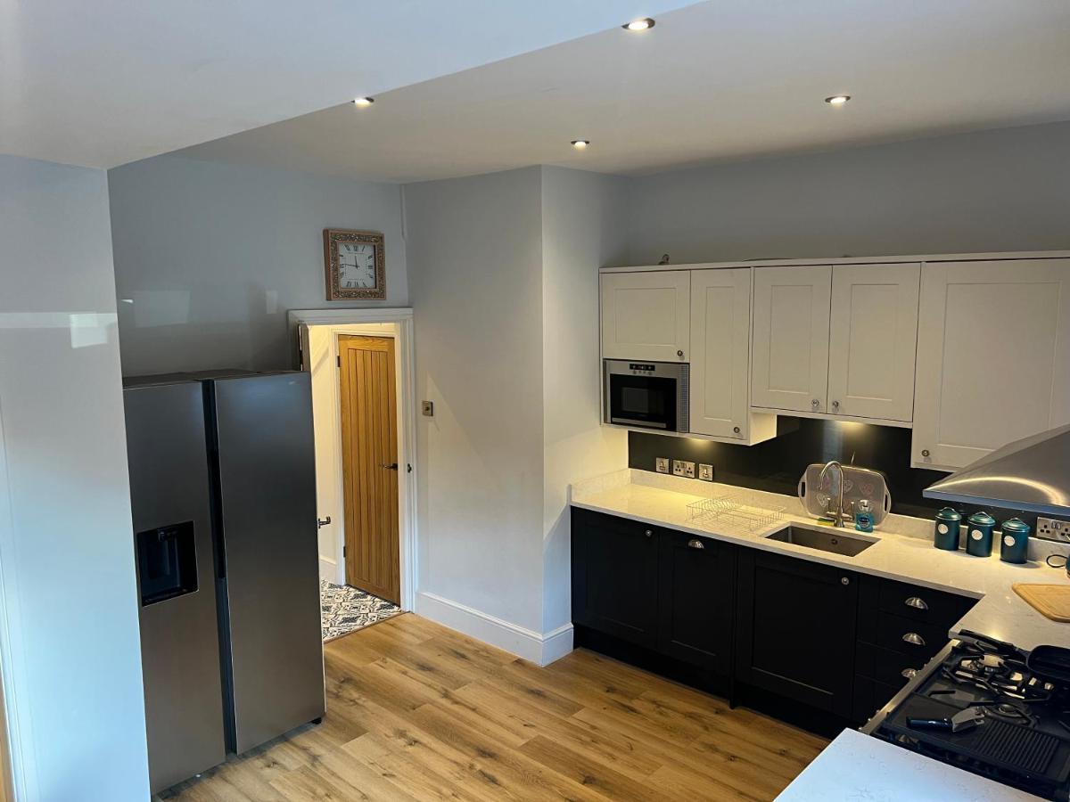 Luxury 2 Bed Apartment Great Location Stoke-on-Trent Esterno foto