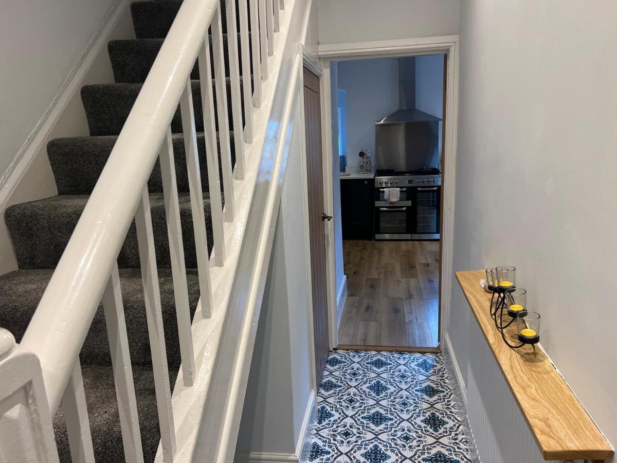 Luxury 2 Bed Apartment Great Location Stoke-on-Trent Esterno foto