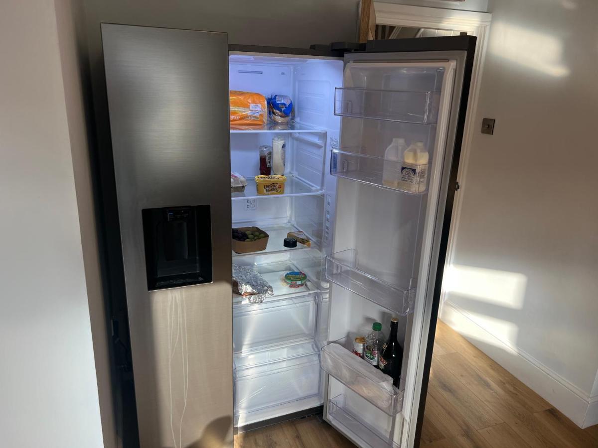 Luxury 2 Bed Apartment Great Location Stoke-on-Trent Esterno foto