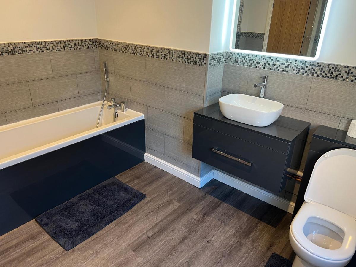 Luxury 2 Bed Apartment Great Location Stoke-on-Trent Esterno foto