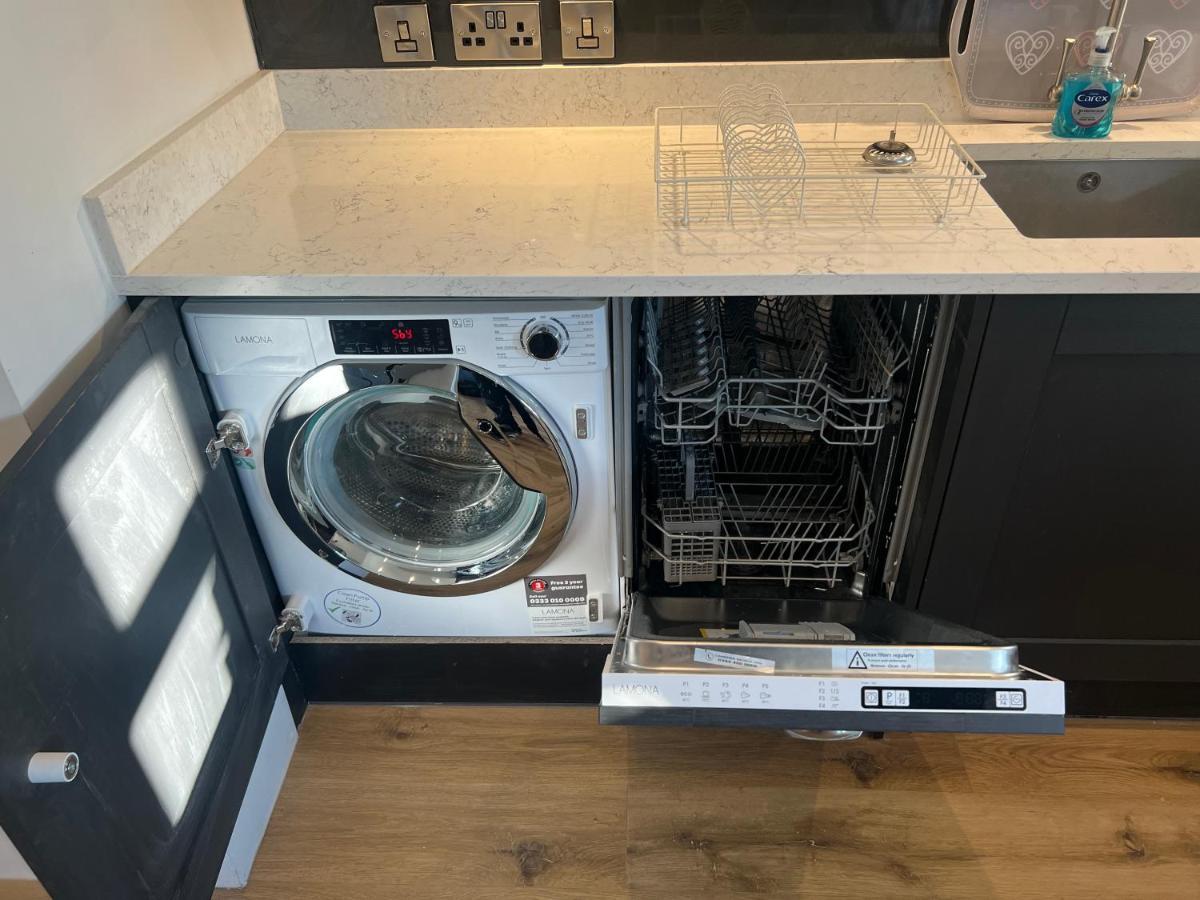 Luxury 2 Bed Apartment Great Location Stoke-on-Trent Esterno foto